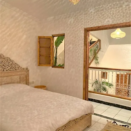 Riad With 3 Swimming Pools